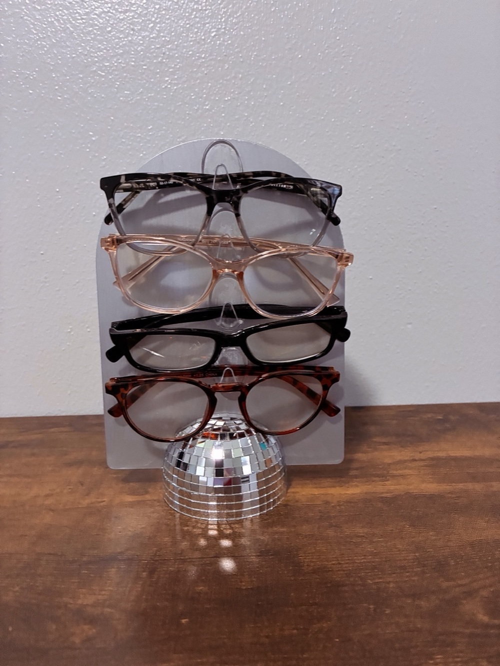 Glasses holder custom made